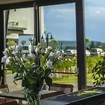 Castellum Hotel Hollókő