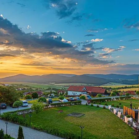 Hotel Castellum Hollókő