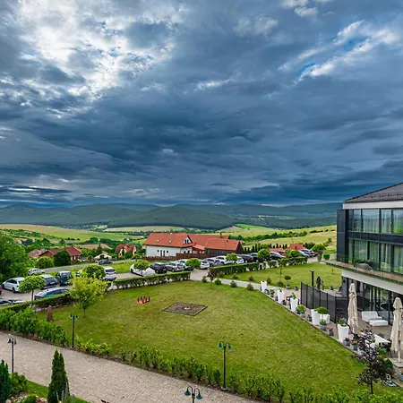 Castellum 4* Hollókő
