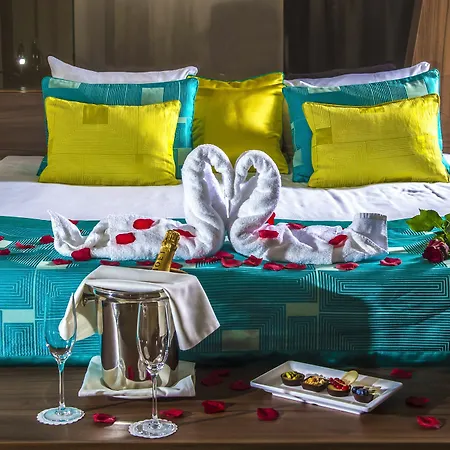 Castellum Hotel Holloko