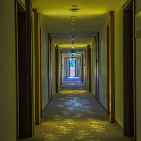 Hotel Castellum 4*