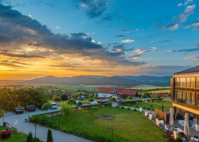 Hotel Castellum Hollókő