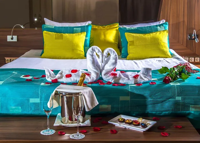 Castellum Hotel Hollókő